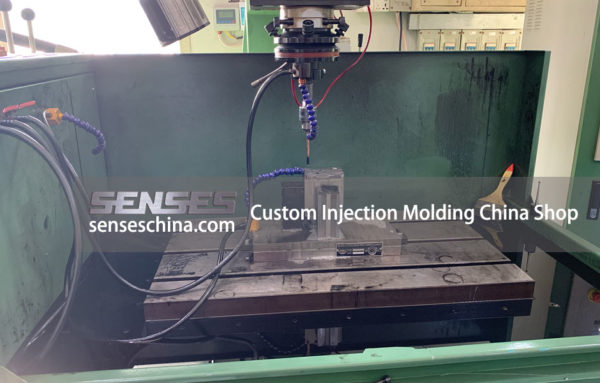 Custom Injection Molding China Shop
