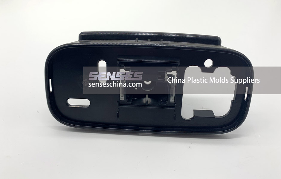 China Plastic Molds Suppliers