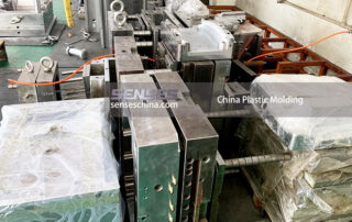 China Plastic Molding
