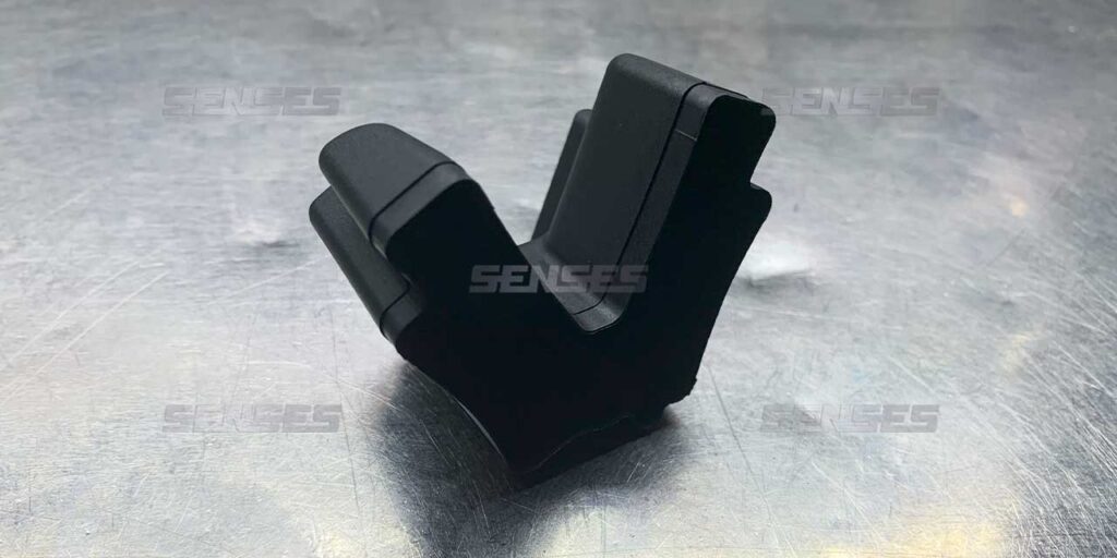 Custom injection-molded components manufactured by Senses - SensesChina.com